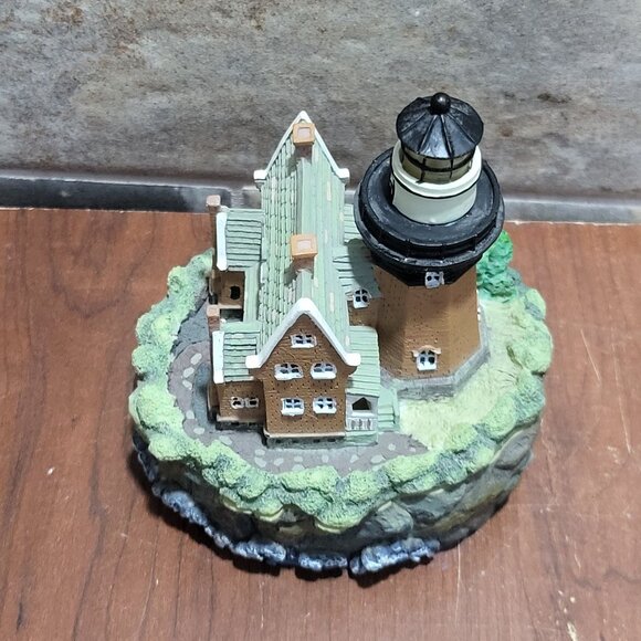 Seaside Treasures Block Island Southeast Lighthouse Musical Trinket Box Rhode Is - Picture 5 of 12